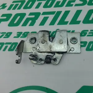 Foto de Cerradura del asiento Yamaha XMAX 250I referencia 283-22-37552 foto 5