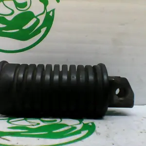 Foto de Reposapies delantero derecho Suzuki GN 250 referencia 152-21-39510 foto 1