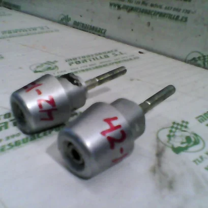 Foto de Contrapesos manillar Yamaha Xcity 250 referencia 366-19-37315