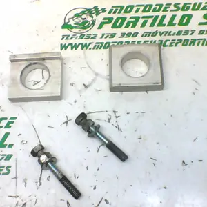 Foto de Tensores de rueda trasera Yamaha FZ1-N referencia 177-19-21743 foto 3