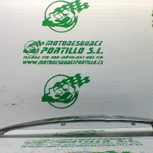 Foto de Embellecedor del frontal Piaggio Beverly 125 referencia 249-22-38629 foto 1