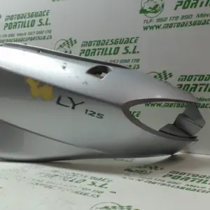 Foto de Carcasa lateral trasera izquierda Piaggio FLY 125 4T referencia 41-17-4254