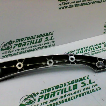 Foto de Embellecedor de carcasa trasera derecha Hyosung aquila 650 i referencia 27-19-18361