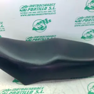 Foto de Asiento Yamaha special 250 referencia 183-16-47409 foto 5
