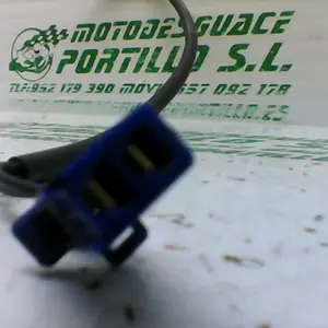 Foto de Sensor de patilla lateral Yamaha Majesty 125 referencia 80-19-39323 foto 11