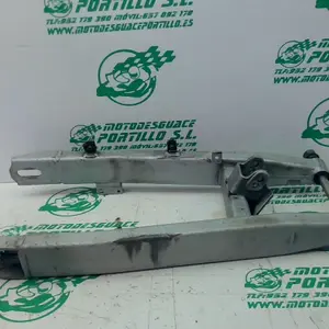 Foto de Basculante Yamaha XT-125-X referencia 144-23-43769 foto 4