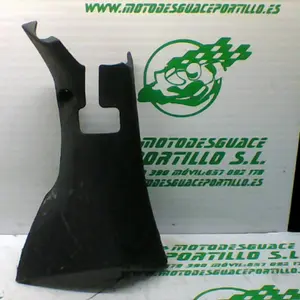 Foto de Embellecedor del manillar Daelim S3 125 I referencia 75-21-29290 foto 3