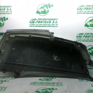 Foto de Carcasa lateral trasera derecha Keeway ZAHARA 50 referencia 404-21-37133