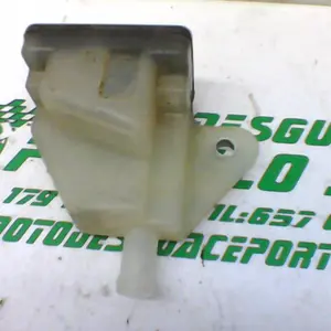Foto de Depósito del líquido de frenos Suzuki GS-500-F referencia 166-19-21522 foto 3