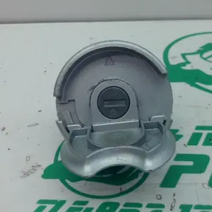 Foto de Tapón de deposito de gasolina Kymco MILER 125I referencia 151-24-48086 foto 2