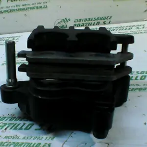 Foto de Pinza de freno delantera Kymco Super Dink 125 referencia 15-23-41676 foto 2