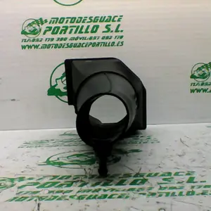 Foto de Entrada de aire lateral derecha BMW K1200R referencia 133-20-38549 foto 1