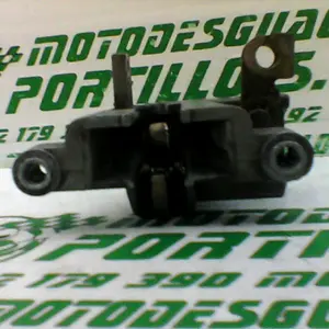 Foto de Cerradura del asiento PIONNER XF-125T-10K referencia 1-19-20380 foto 6