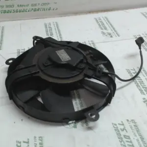 Foto de Ventilador del radiador Honda VFR 750 referencia 138-16-10300 foto 4