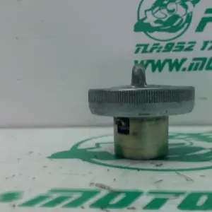 Foto de Tapón de deposito de gasolina Honda PS 125 referencia 106-24-47751 foto 5