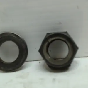 Foto de Tuerca de rueda trasera Honda Bali 100 referencia 189-16-6524