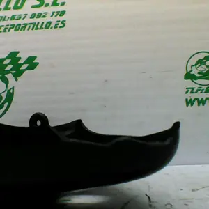 Foto de Carcasa bajo asiento izquierdo Suzuki Marauder 250 referencia 238-20-33975 foto 4