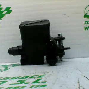Foto de Bomba de freno delantero Yamaha TRICITY 125I referencia 307-21-35648 foto 2