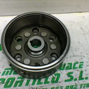 Foto de Plato magnetico Honda Foresight 250 referencia 231-20-42646 foto 7