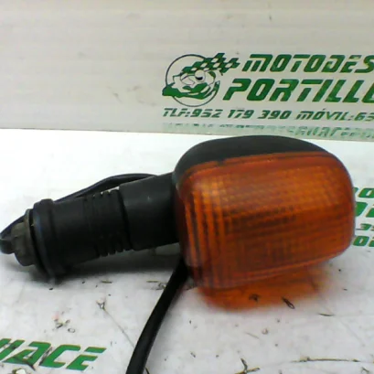 Foto de Intermitente trasero derecho Suzuki GS-500-F referencia 166-19-21432