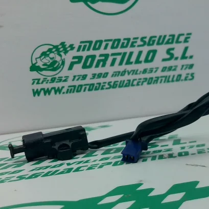 Foto de Sensor de patilla lateral Yamaha XMAX 250I referencia 283-22-37578
