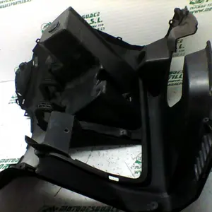Foto de Contraescudo Yamaha XMAX 250 referencia 307-22-37464 foto 11