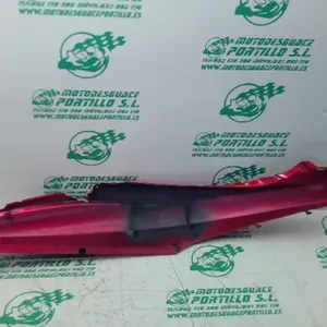Foto de Carcasa lateral trasera izquierda Honda Pcx 125 referencia 407-22-40812 foto 17