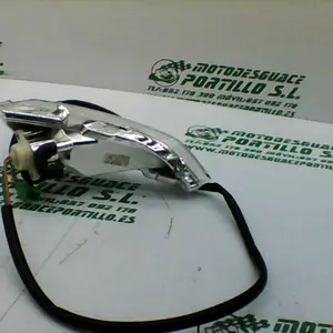 Foto de Intermitente delantero izquierdo Peugeot tweet 125 referencia 419-22-40510 foto 13