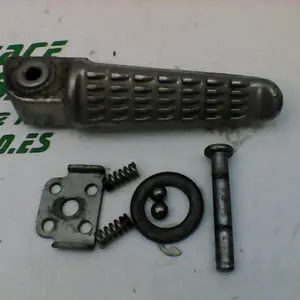 Foto de Reposapies trasero derecho Kawasaki versys 650 referencia 7-16-18589 foto 2