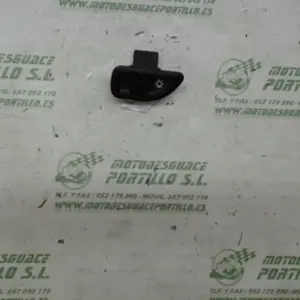 Foto de Interruptor de luz corta Piaggio Beverly 125 referencia 21-16-294