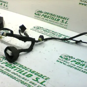 Foto de Instalación del faro Suzuki V Strom 650 referencia 144-19-21139 foto 5
