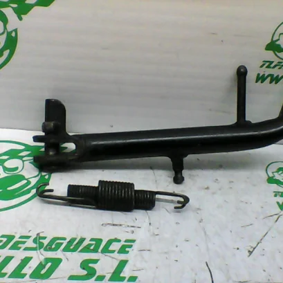 Foto de Patilla lateral Suzuki GN 250 referencia 152-21-39494