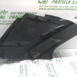 Foto de Carcasa bajo asiento derecho Aprilia Sport city 250 inyeccion 09-10 referencia 161-18-14900 foto 3