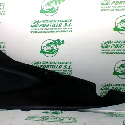 Foto de Carcasa lateral derecha BMW F 650 ST referencia 56-17-35912