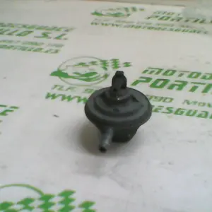 Foto de Grifo gasolina Honda Dylan 125 referencia 352-22-38685 foto 6