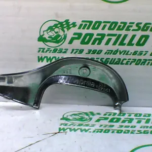 Foto de Embellecedor del manillar Aprilia COMPAY 125 referencia 158-21-29451 foto 6