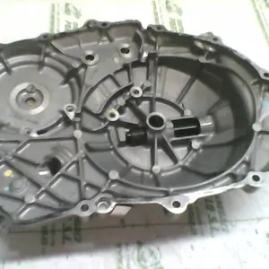 Foto de Tapa de embrague Honda CBR650 FA referencia 104-18-13380 foto 4