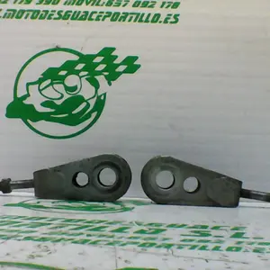 Foto de Tensores de rueda trasera Suzuki GN 250 referencia 152-21-39503 foto 4