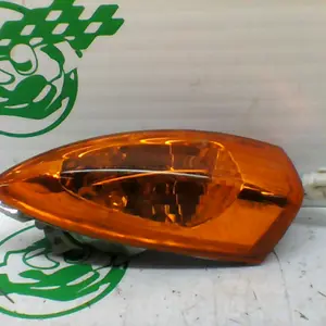 Foto de Intermitente trasero derecho Piaggio Fly 50 4T referencia 151-22-36028 foto 3