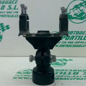 Foto de Puente sujeción del manillar Aprilia COMPAY 125 referencia 158-21-44720 foto 4