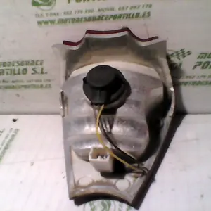 Foto de Piloto trasero Piaggio FLY 125 4T referencia 441-21-48947 foto 2