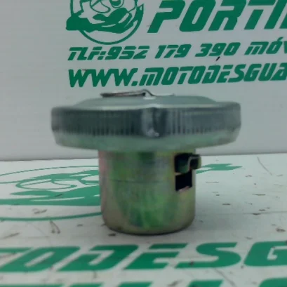 Foto de Tapón de deposito de gasolina Peugeot TWEET 125 15-18 referencia 8-24-47005