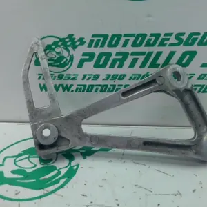 Foto de Estribera trasera izquierda Honda CB 500XA referencia 415-23-47807 foto 1