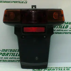 Foto de Portamatrícula con piloto Peugeot ST 50 referencia 42-16-20441 foto 4