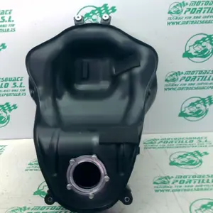 Foto de Deposito gasolina Kawasaki Z 900 referencia 6-24-47527 foto 6