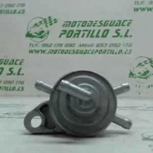 Foto de Bomba depresora de gasolina Peugeot V clic 4T 50 referencia 58-16-8006