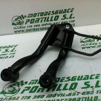 Foto de Estribera trasera izquierda Suzuki V Strom 650 referencia 144-19-21136