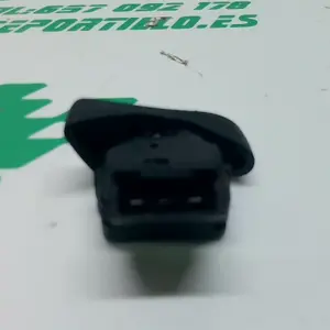 Foto de Interruptor de apagado Vespa ET2 50 referencia 69-16-35701 foto 3