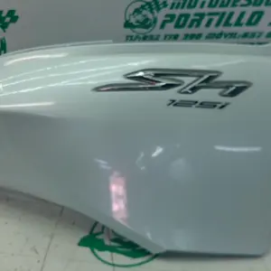 Foto de Carcasa lateral trasera derecha Honda SH 125I 13-16 referencia 65-24-47322 foto 10