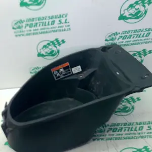 Foto de Porta-casco Honda SH 300 I referencia 364-23-46046 foto 9